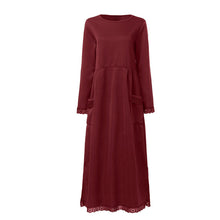 Laden Sie das Bild in den Galerie-Viewer, Spitzen-Fleece-Kleid