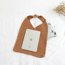 Laden Sie das Bild in den Galerie-Viewer, Einfarbig Gestrickte Handtasche