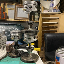 Laden Sie das Bild in den Galerie-Viewer, Schädel-Gesicht Skulptur Metallkunst Verzierung