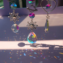 Laden Sie das Bild in den Galerie-Viewer, Prisma-Kristall-Windspiel-Ornament