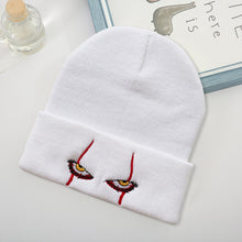 Laden Sie das Bild in den Galerie-Viewer, Clown-Augen Warme Strickmütze