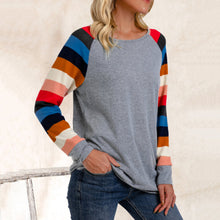 Laden Sie das Bild in den Galerie-Viewer, Langärmliges T-Shirt in Kontrastfarbe
