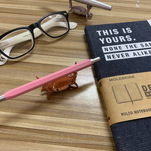 Laden Sie das Bild in den Galerie-Viewer, Krabbenregal Stifthalter Brillenhalter Ornament