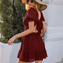 Laden Sie das Bild in den Galerie-Viewer, Sommerkleid mit hoher Taille und offenem Rücken