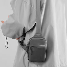 Laden Sie das Bild in den Galerie-Viewer, Multifunktionale Brusttasche zum Umhängen