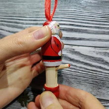 Laden Sie das Bild in den Galerie-Viewer, Überraschender Weihnachtsmann-Puppe