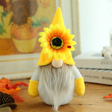 Laden Sie das Bild in den Galerie-Viewer, Sunflower Rudolph Faceless Dwarf Dolls