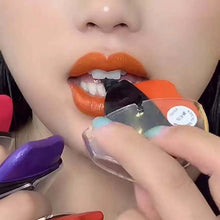 Laden Sie das Bild in den Galerie-Viewer, Farbwechselnder Perlmutt-Glitzer-Lippenstift