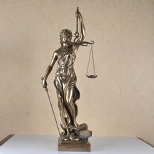 Laden Sie das Bild in den Galerie-Viewer, Göttin der Gerechtigkeit Statue Dekoration