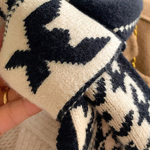 Laden Sie das Bild in den Galerie-Viewer, Doppelt gestricktes modisches Halstuch