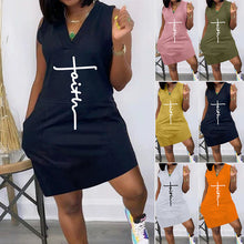 Laden Sie das Bild in den Galerie-Viewer, Ärmelloses Kleid mit Buchstabendruck und Taschen
