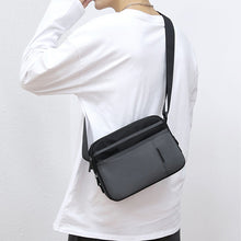 Laden Sie das Bild in den Galerie-Viewer, Herr modische Umhängetasche