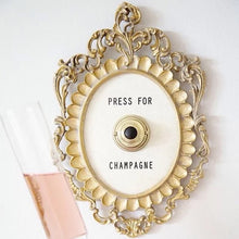 Laden Sie das Bild in den Galerie-Viewer, Champagner-Knopf-Metallhandwerk