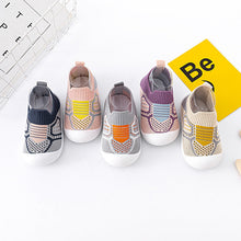 Laden Sie das Bild in den Galerie-Viewer, Rutschfeste Babyschuhsocken