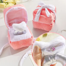 Laden Sie das Bild in den Galerie-Viewer, Plüsch-Ringbox-Überraschung