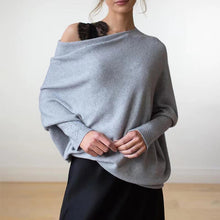 Laden Sie das Bild in den Galerie-Viewer, Gestrickter Schalpullover