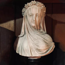 Laden Sie das Bild in den Galerie-Viewer, Verschleierte Dame - Gotische Skulptur