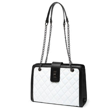 Laden Sie das Bild in den Galerie-Viewer, Modische kleine quadratische Tasche mit Kette