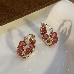 Exquisite Rote Zirkon Creolen