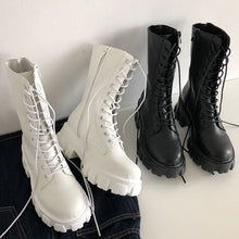 Laden Sie das Bild in den Galerie-Viewer, Einfarbige Herbst- und Winterstiefel mit Dicker Sohle