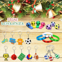 Laden Sie das Bild in den Galerie-Viewer, Weihnachtsblindbox über Fußballspielzeug für Kinder