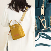 Laden Sie das Bild in den Galerie-Viewer, Wasserdichte Trendige Umhängetasche Aus Nylon