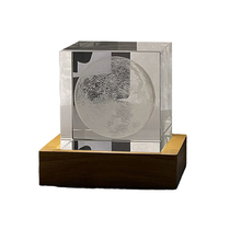 Laden Sie das Bild in den Galerie-Viewer, Zauberstern Mond Lampe