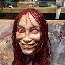 Laden Sie das Bild in den Galerie-Viewer, Auferstehung Ellie Dekoration