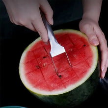 Laden Sie das Bild in den Galerie-Viewer, 2-in-1 Wassermelonenschneider aus Edelstahl