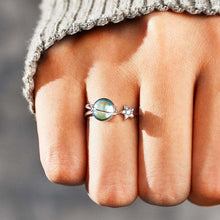 Laden Sie das Bild in den Galerie-Viewer, Drehbarer Stressabbauring mit Stern und Mond