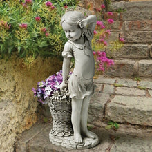 Laden Sie das Bild in den Galerie-Viewer, Blumenkorb für kleine Mädchen – Gartendekoration im Freien