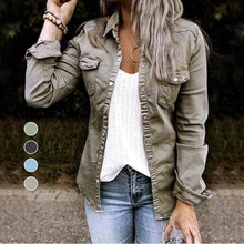 Laden Sie das Bild in den Galerie-Viewer, Einfarbige Plissierte Jeansjacke mit Reverskragen