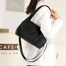 Laden Sie das Bild in den Galerie-Viewer, Lässige wolkenförmige Umhängetasche mit großem Fassungsvermögen