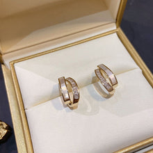 Laden Sie das Bild in den Galerie-Viewer, Neue stilvolle Zirkon Ohrringe