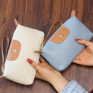 Handliche Leder-Clutch, große Geldbörse mit Reißverschluss am Handgelenk