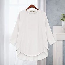 Laden Sie das Bild in den Galerie-Viewer, T-Shirt mit Rundhalsausschnitt und unregelmäßigem Saum