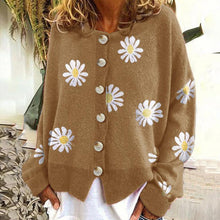 Laden Sie das Bild in den Galerie-Viewer, Süße Strickjacke mit Gänseblümchen