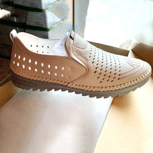 Laden Sie das Bild in den Galerie-Viewer, Rutschfeste Freizeitschuhe für Herren
