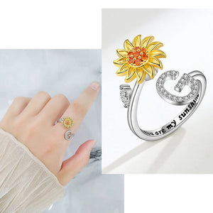 Tochter/Enkelin verstellbarer Sonnenblumen-Alphabet-Ring