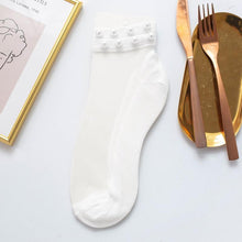 Laden Sie das Bild in den Galerie-Viewer, Damen Perlen Knöchelhohe Socken aus Netzstoff