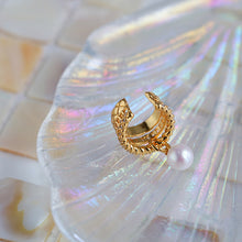 Laden Sie das Bild in den Galerie-Viewer, Modischer Ohrclip aus Perlen