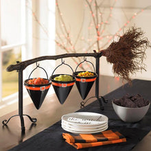 Laden Sie das Bild in den Galerie-Viewer, Halloween Hexe Besenständer