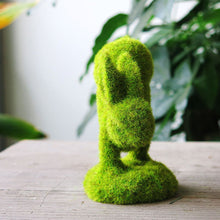 Laden Sie das Bild in den Galerie-Viewer, Simulierte beflockte Kaninchenverzierung