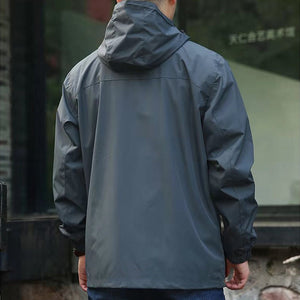Wind- und wasserdichte Jacke