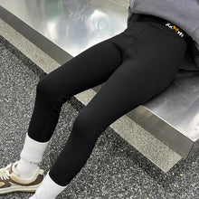 Laden Sie das Bild in den Galerie-Viewer, Kinder-Fleece-Haifischhose