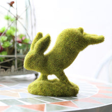 Laden Sie das Bild in den Galerie-Viewer, Simulierte beflockte Kaninchenverzierung