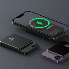 Laden Sie das Bild in den Galerie-Viewer, Magnetische Powerbank