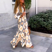 Laden Sie das Bild in den Galerie-Viewer, Kleid mit Seitenschlitz