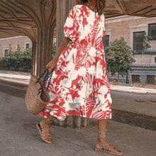 Laden Sie das Bild in den Galerie-Viewer, Lässig bedrucktes Patchworkkleid