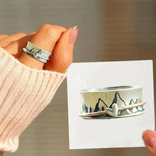 Laden Sie das Bild in den Galerie-Viewer, Kreativer Spinnring mit Bergmuster